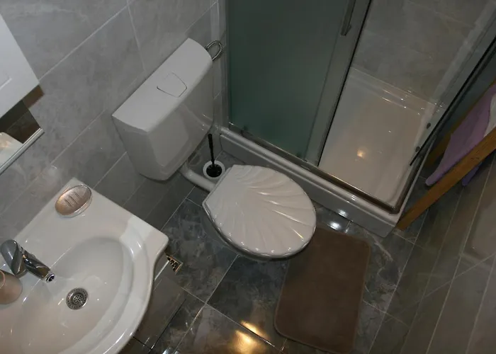 Mare マカルスカ